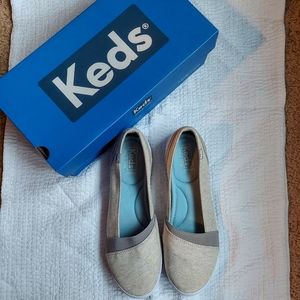 NWT Keds flats - memory foam!